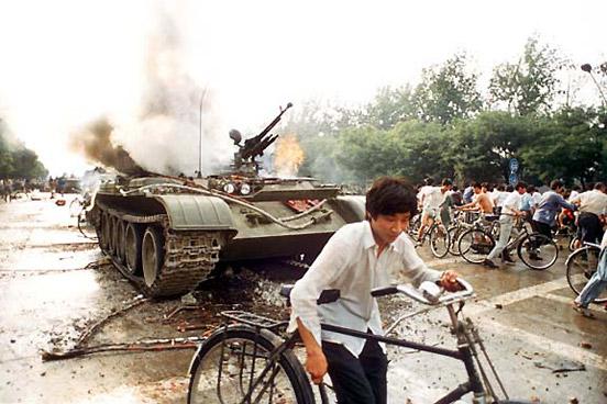 1989 | Massacre da Praça da Paz Celestial completa 20 anos | Na História